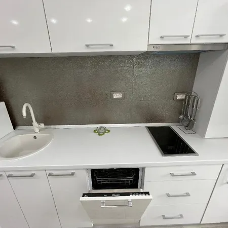 Apartament White Alezzi *